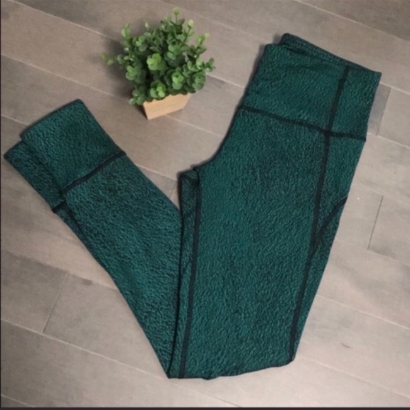 🍋Lululemon Rush Hour Tight Leggings Green Spray Jaquard - Picture 2 of 8